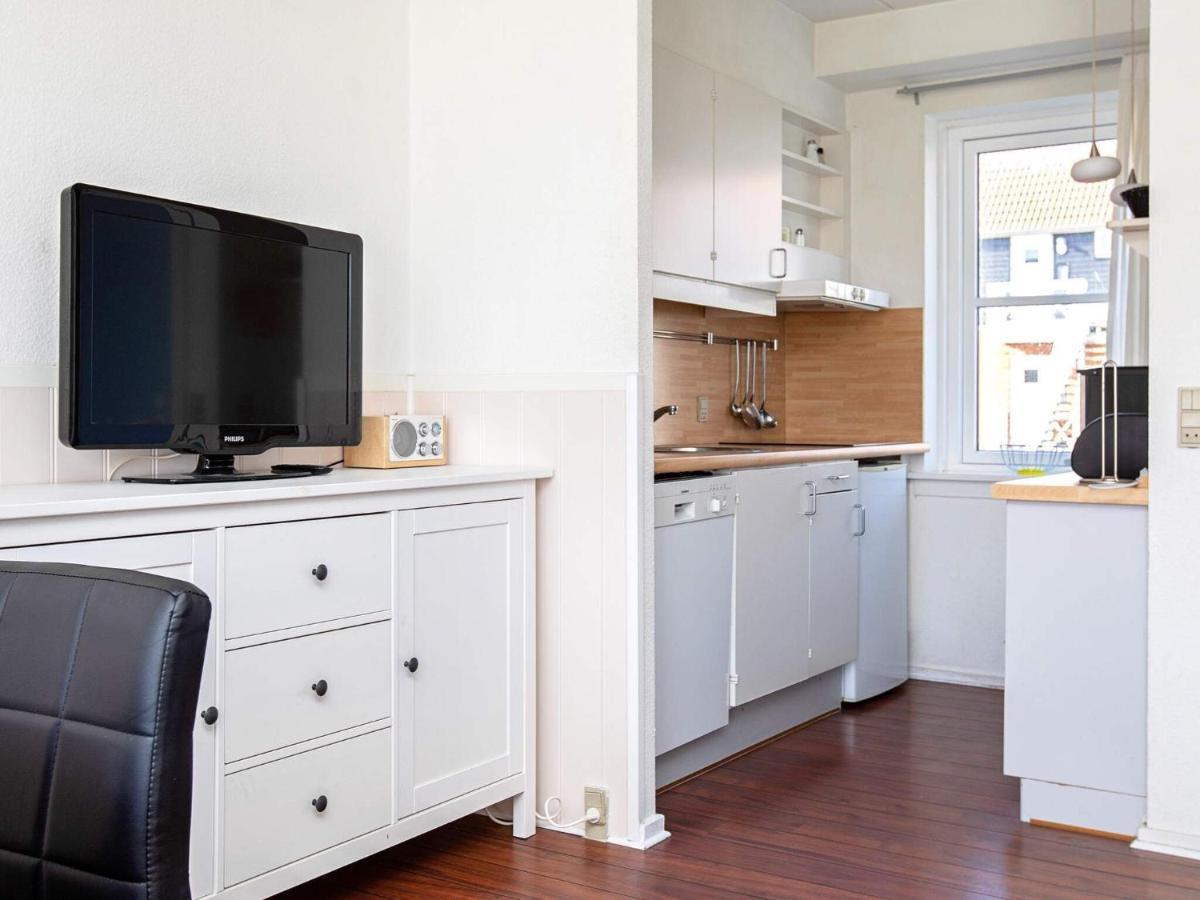 6 Person Holiday Home On A Holiday Park In 보어 외부 사진