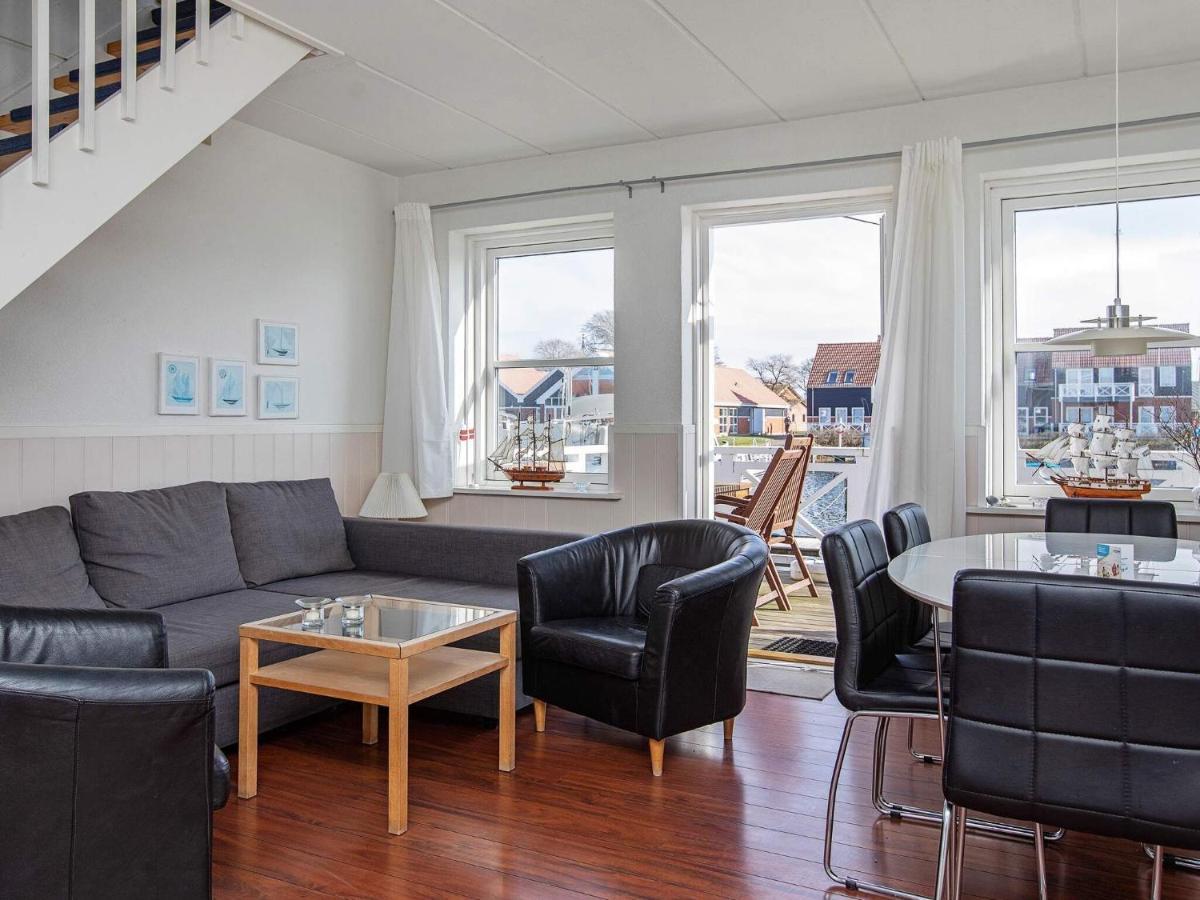 6 Person Holiday Home On A Holiday Park In 보어 외부 사진